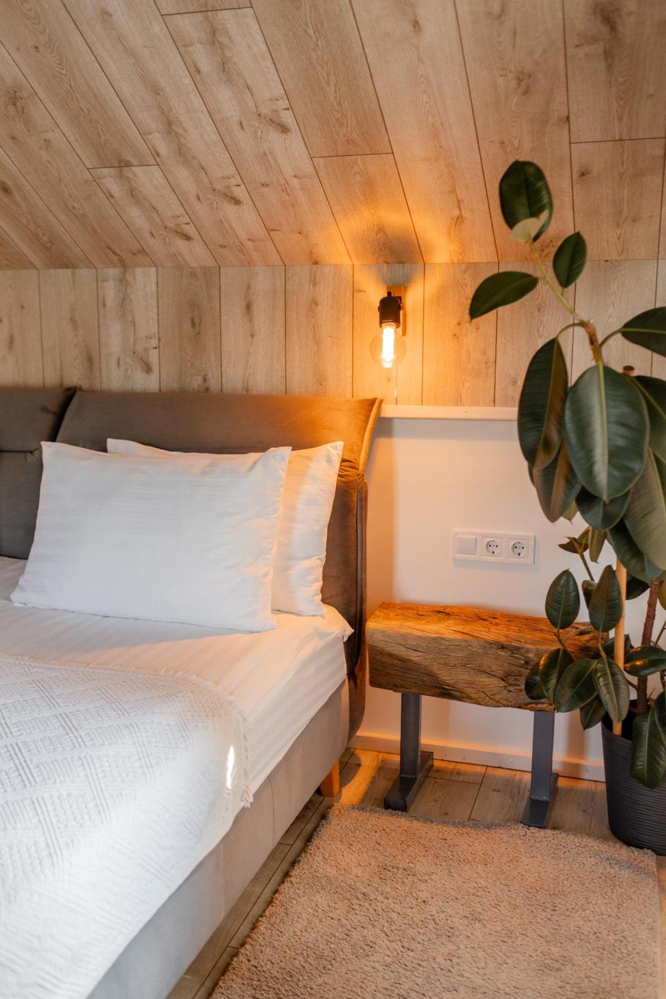 Chalet Ugrad Family з чаном-джакузі *
