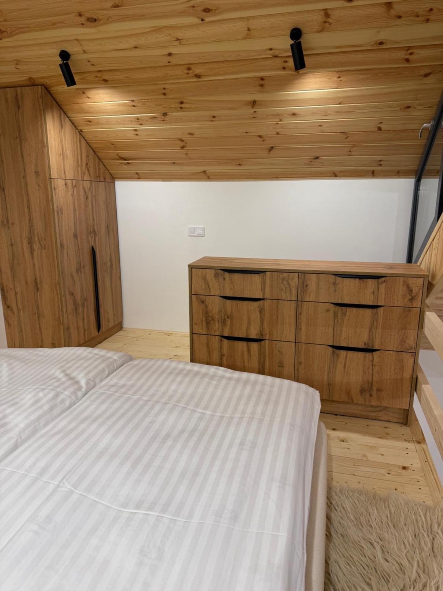 Chalet Ugrad Family з чаном-джакузі