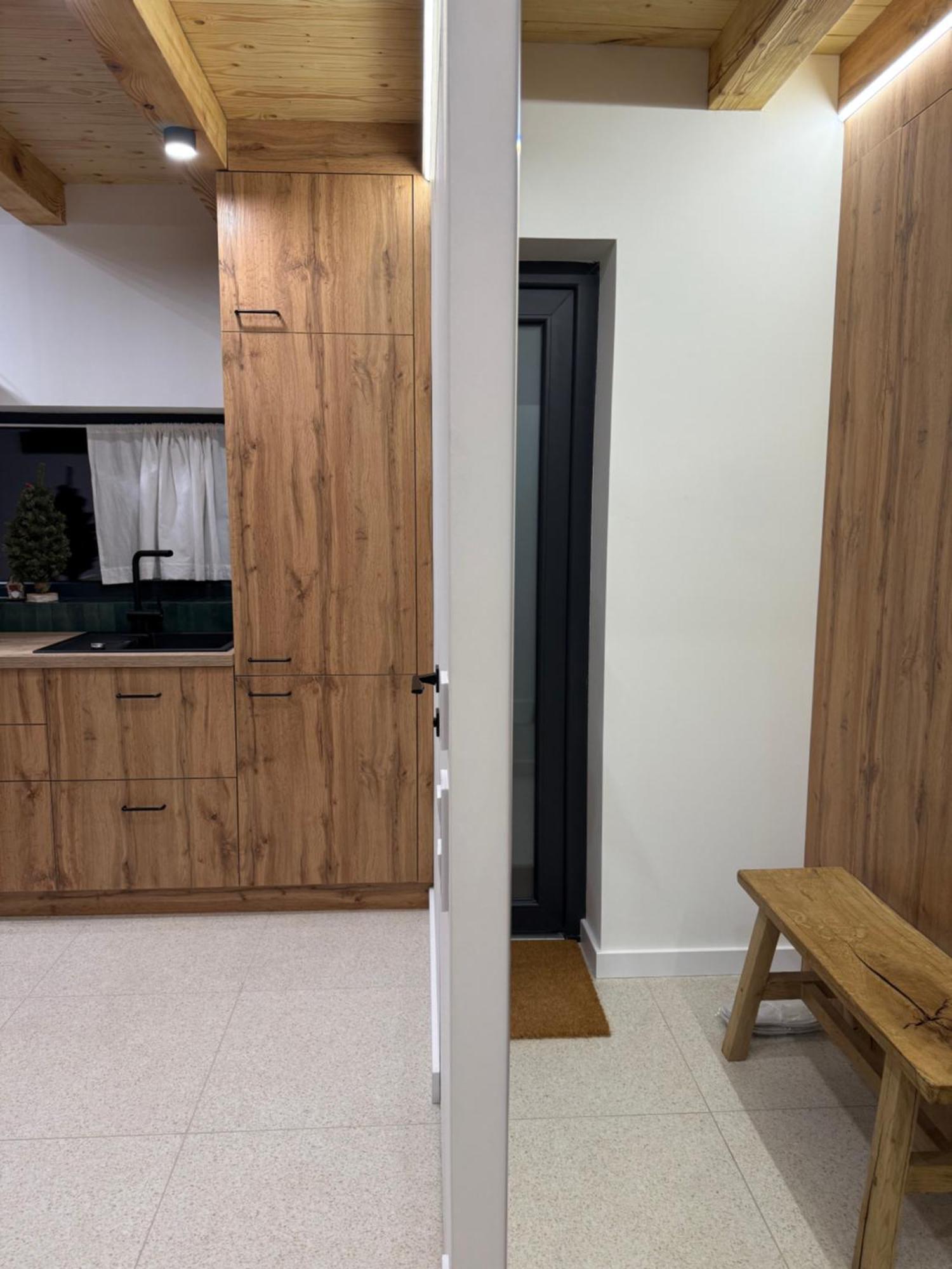 Chalet Ugrad Family з чаном-джакузі