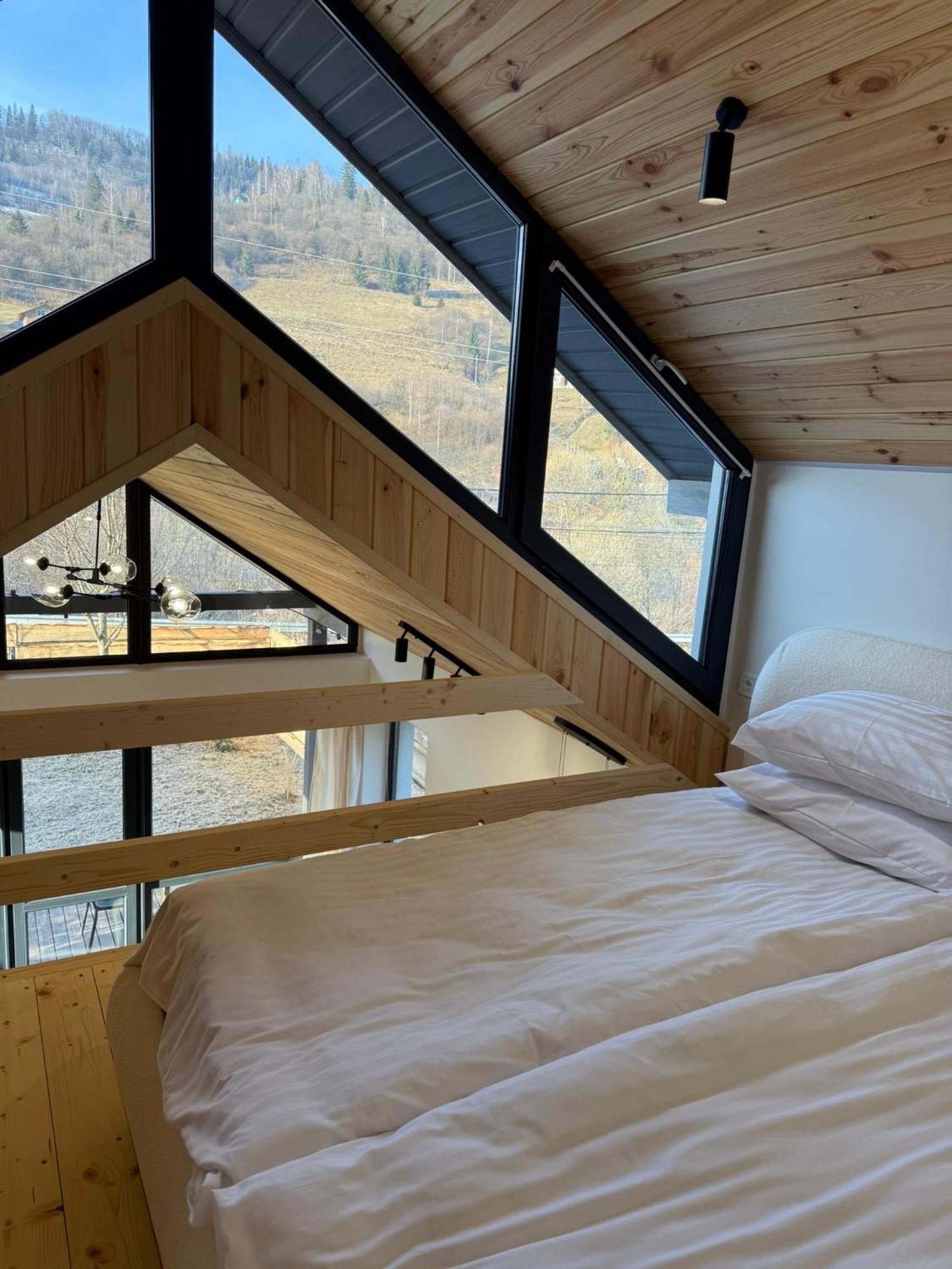 Chalet Ugrad Family з чаном-джакузі *